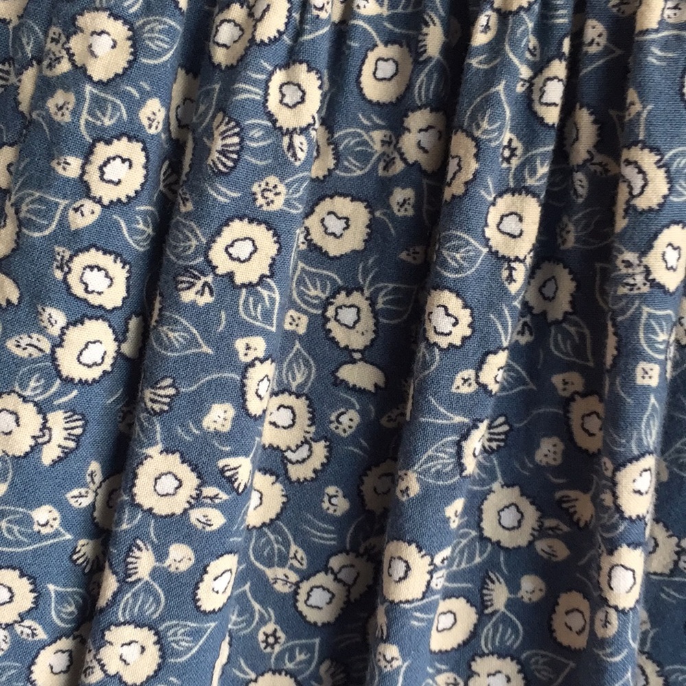 Skirt - Picture 3 of 4